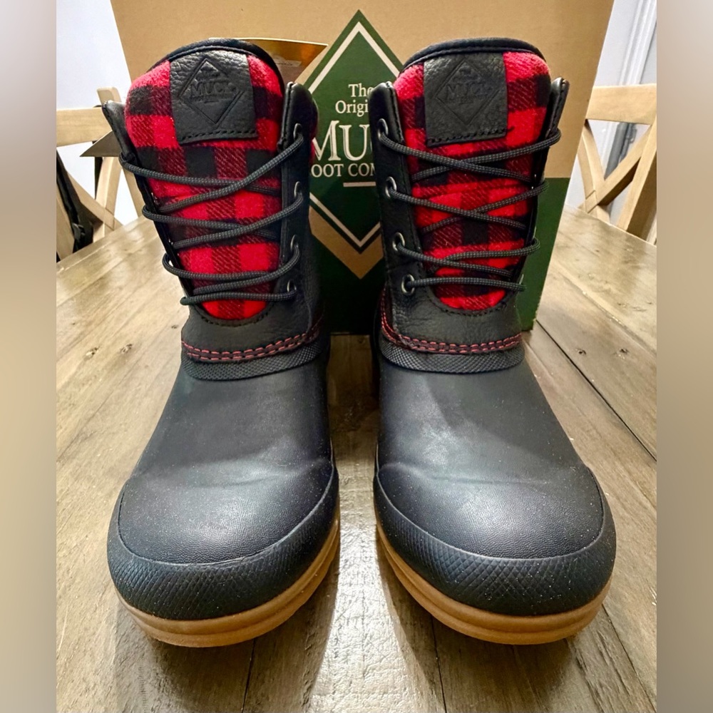 NIB Muck Women's Originals Leather Duck Lace Waterproof Boots Buffalo Plaid W11 - Picture 6 of 11